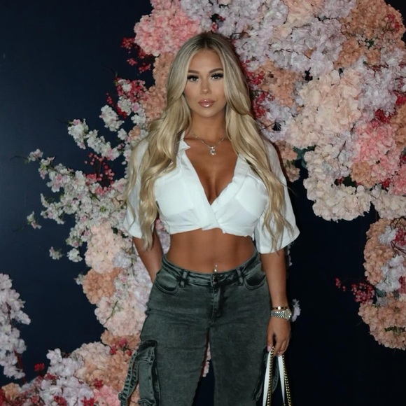 White linen top - Picture 1 of 2